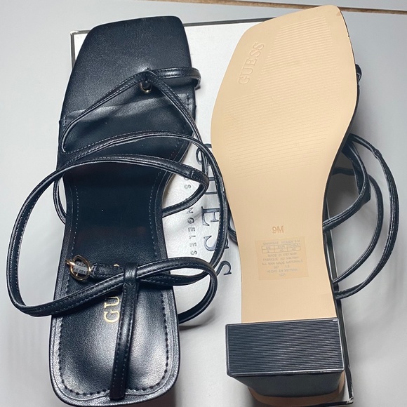 New Guess Sandals - Picture 3 of 4